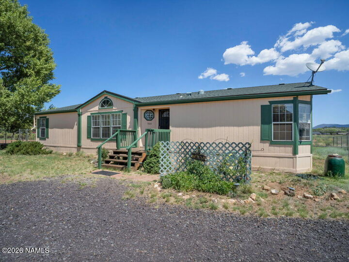 Property Photo: 7685 N Creekside Drive AZ 86004