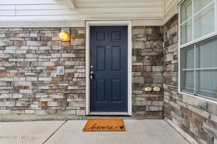 Property Photo: 2200 Marsh Hawk Lane 511 FL 32003