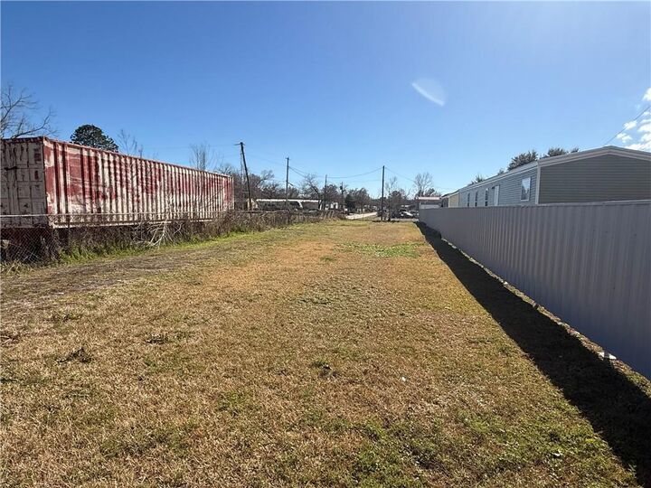 Property Photo: 620 Bayou Road LA 70085
