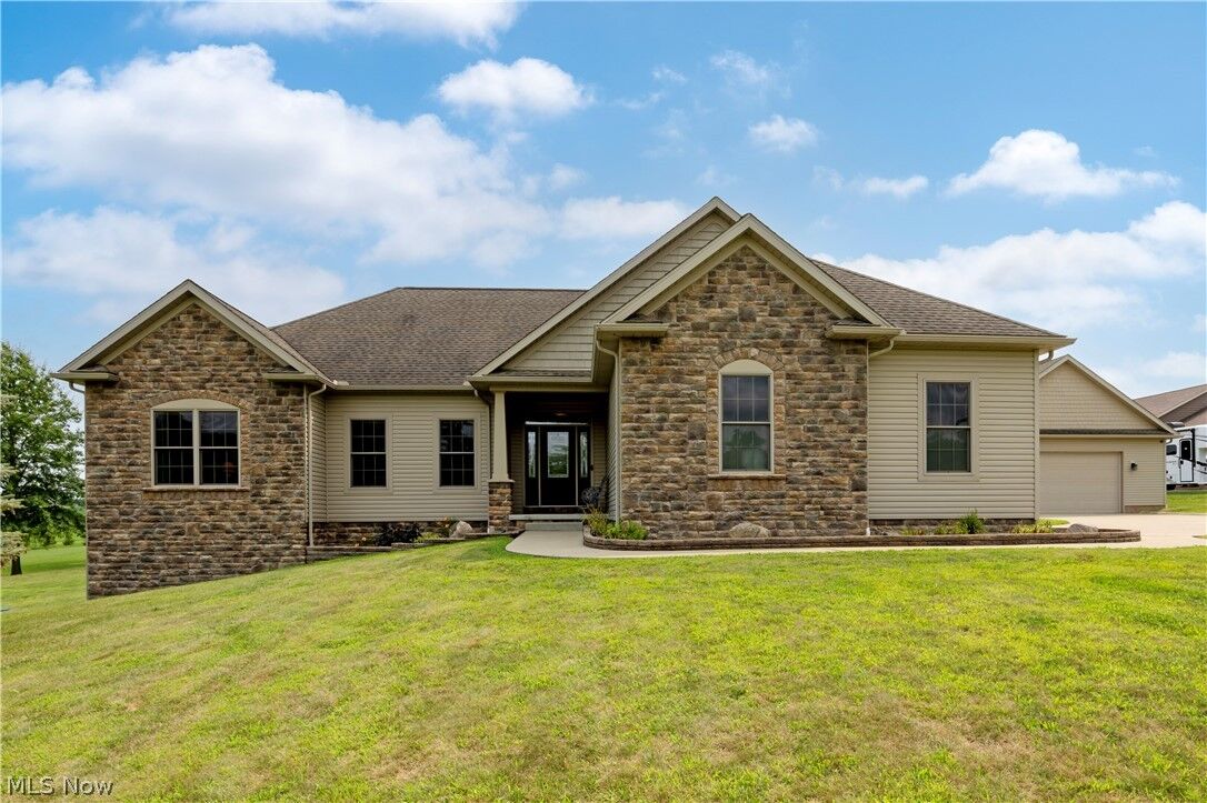 Property Photo: 212 Cardington Lane OH 44214