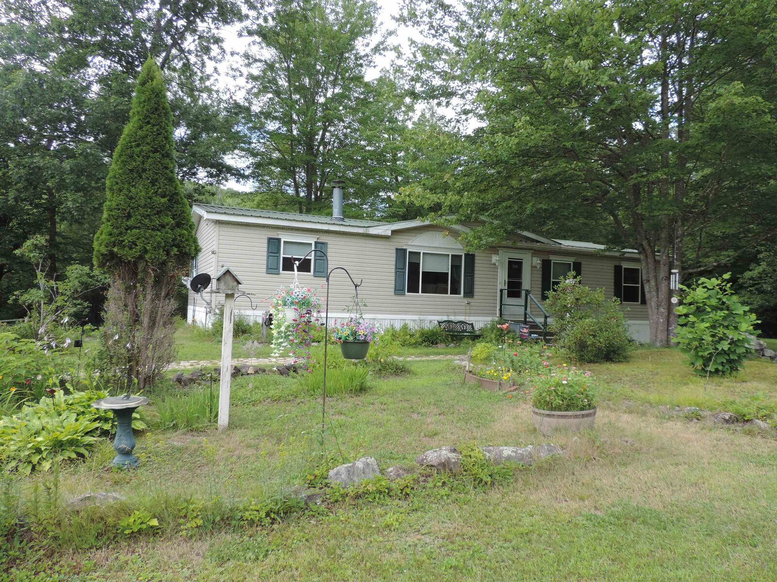 Property Photo: 916 Deering Center Road NH 03244