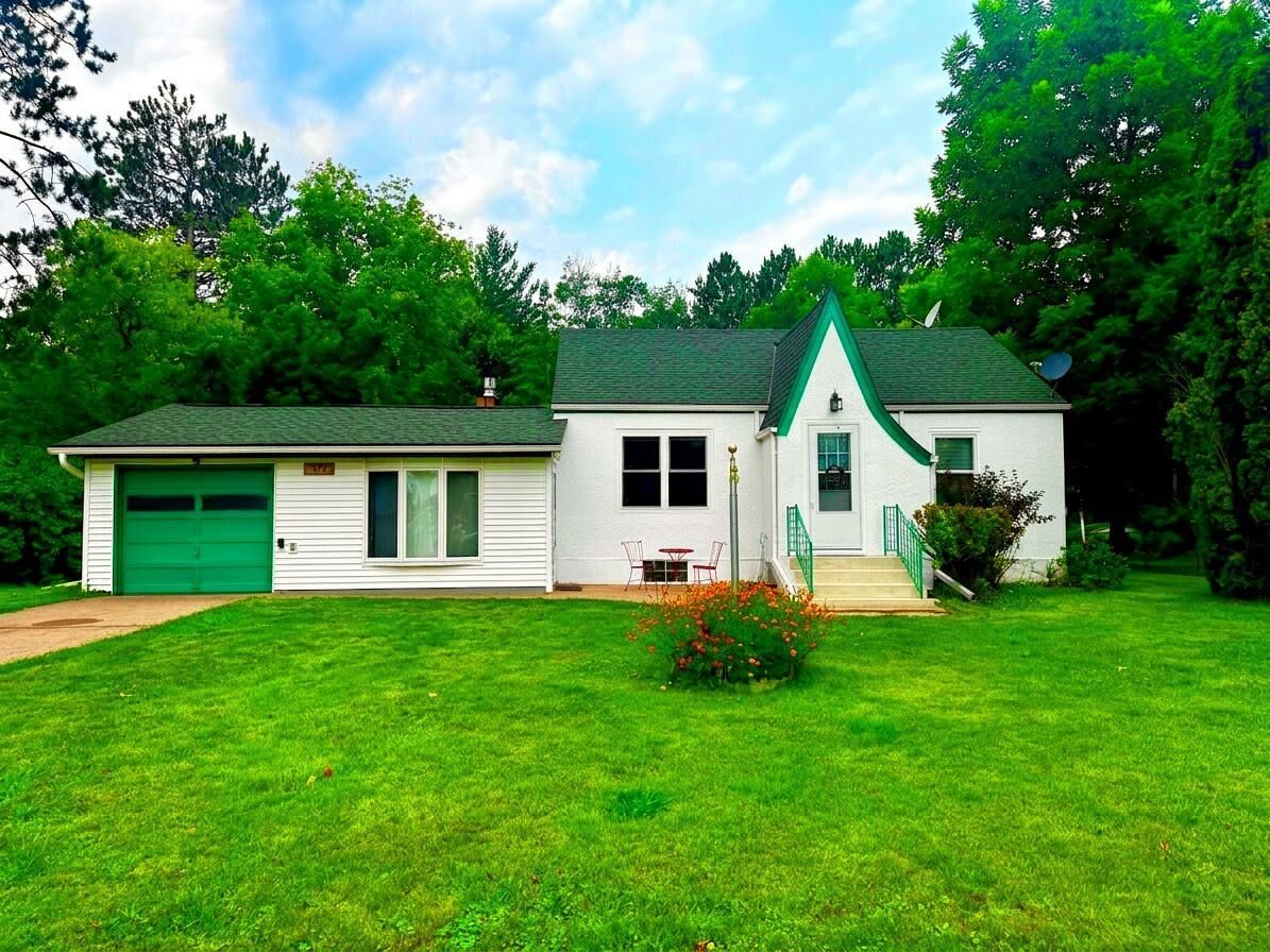 Property Photo:  319 Pine Street S  MN 56359 