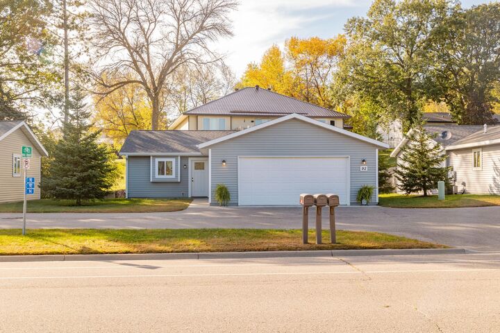 Property Photo:  92 Birch Avenue  MN 56308 