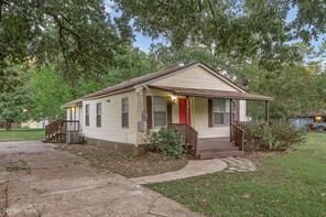 Property Photo:  814 Lee Street  LA 71006 