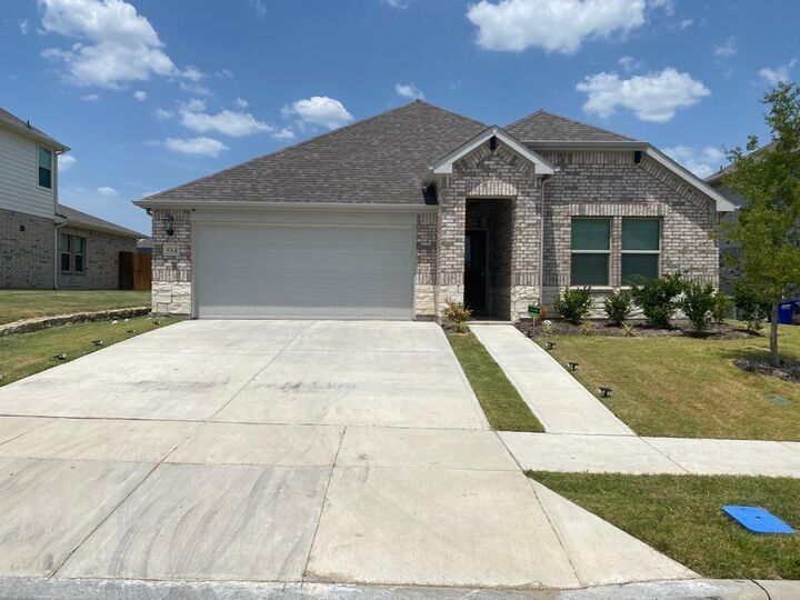 Property Photo: 514 Janette Court TX 75189