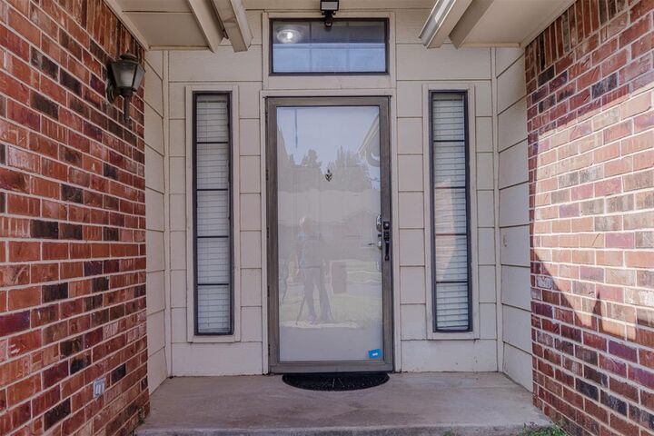 Property Photo: 1717 NW Jackson Drive OK 73071