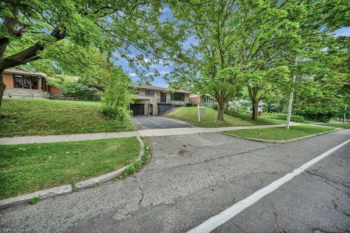 Property Photo:  396 Hazel Street  ON N2L 3P6 
