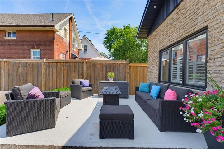Property Photo: 33 Elgin Street ON N3R 1E5