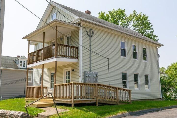 Property Photo:  10 Fifth Ave 3  MA 01570 