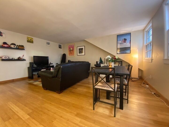Property Photo:  21 Bowdoin Street 5ab  MA 02114 