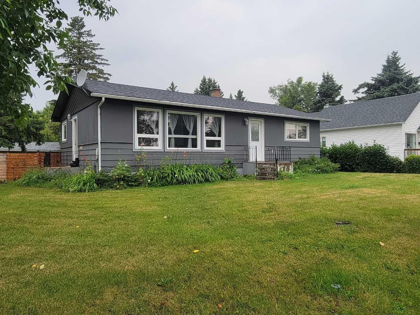 Property Photo: 5502 51 Street AB T0C 0X0