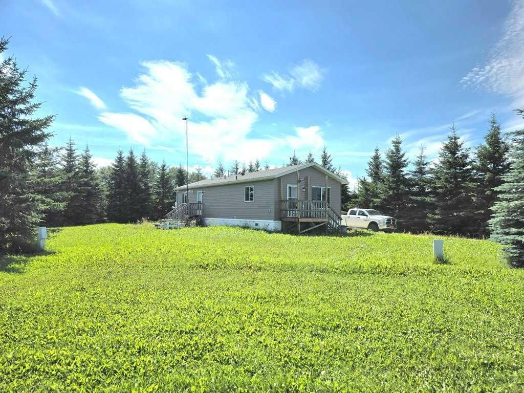 Property Photo: 29 10405 Township Road 740 AB T0G 1E0