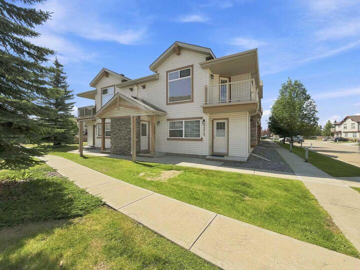Property Photo: 31 Jamieson Avenue 1222 AB T4P 0H8