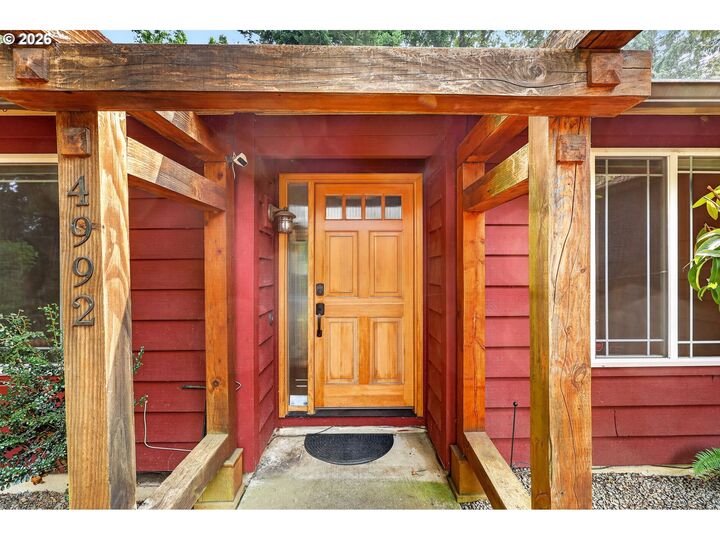 Property Photo:  4992 SW Evelyn St  OR 97219 