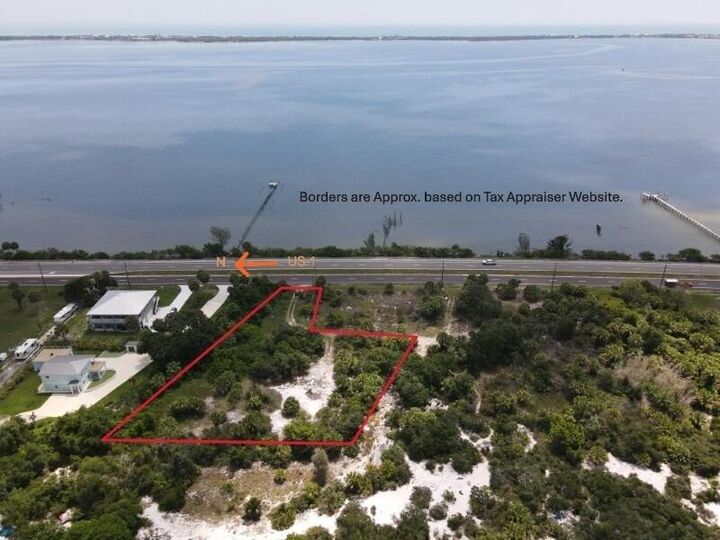 Property Photo:  1790 U.s. 1  FL 32950 