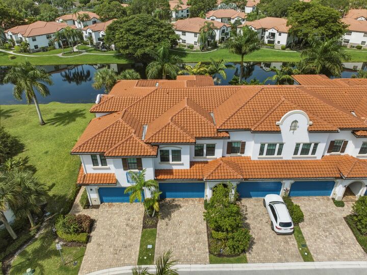 Property Photo: 11562 SW 13th Lane FL 33025