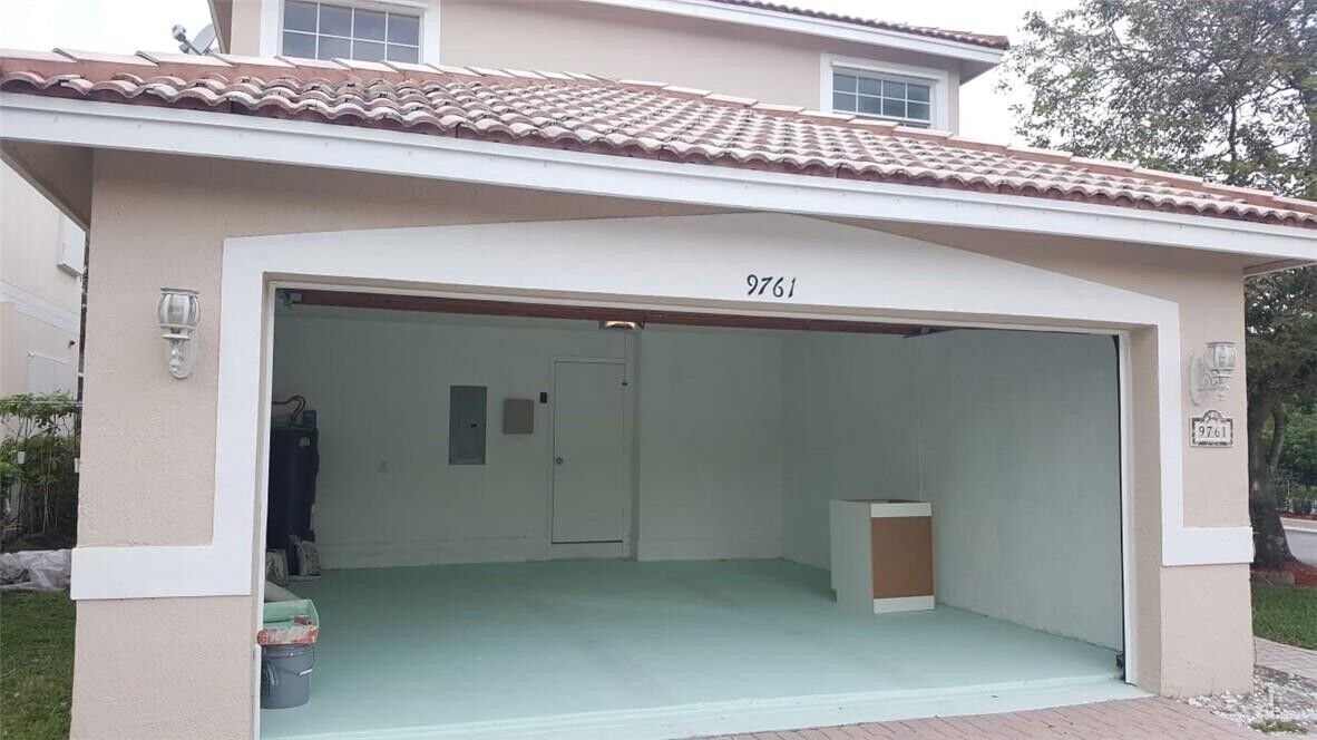 Property Photo: 9761 NW 2nd Street FL 33071