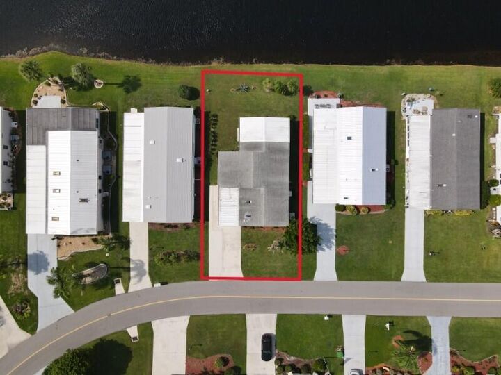 Property Photo: 3325 Ironwood Avenue FL 34952