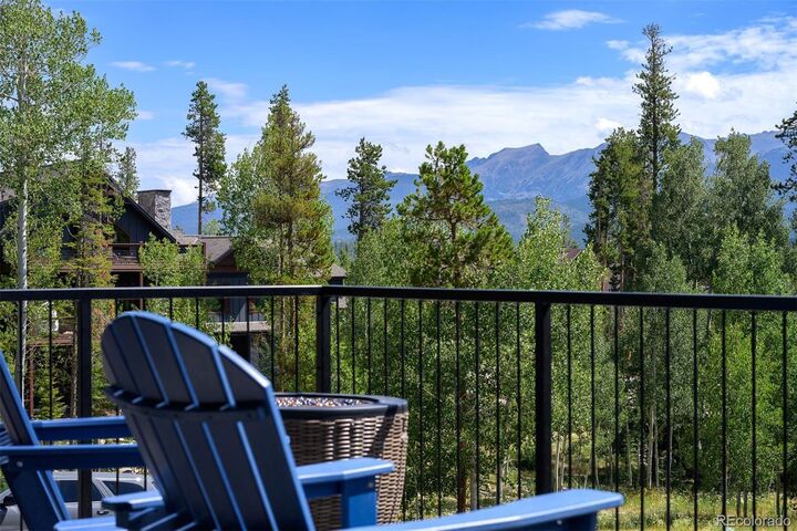 Property Photo:  366 Lake Trail  CO 80482 