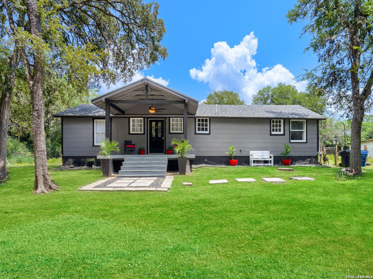 Property Photo: 4035 Sleepy Hollow TX 78230