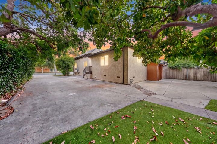 Property Photo:  585 East Saint James Street  CA 95112 