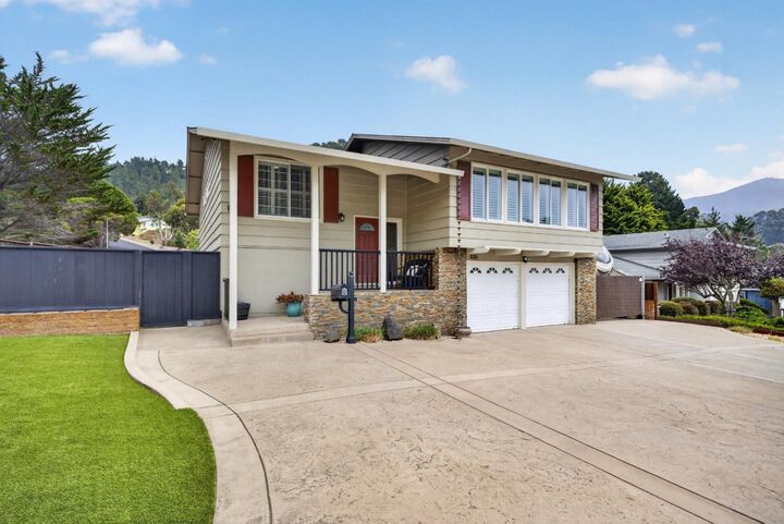 Property Photo:  836 Oddstad Boulevard  CA 94044 