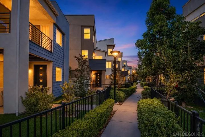Property Photo: 1808 Lynx Ter CA 91915