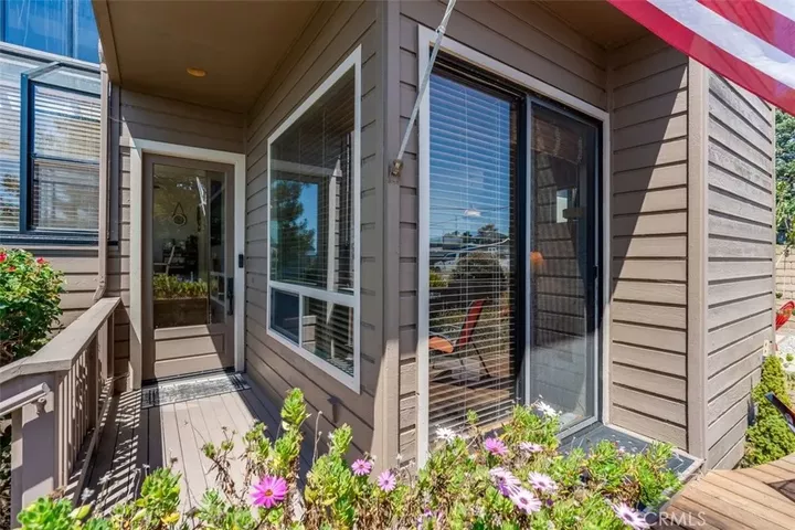 Property Photo:  399 Warwick  CA 93428 