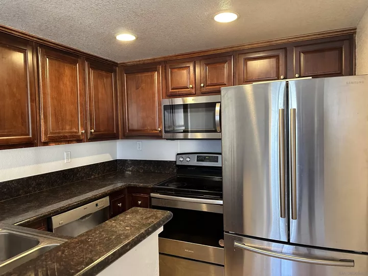 Property Photo: 3987 Nobel 350 CA 92122