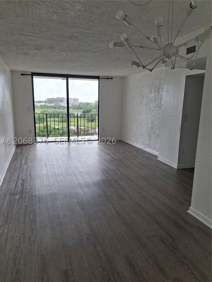 Property Photo:  9682 Fontainebleau Blvd 603  FL 33172 