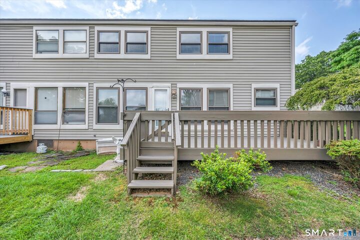 Property Photo:  14 Clemens Court 14  CT 06067 
