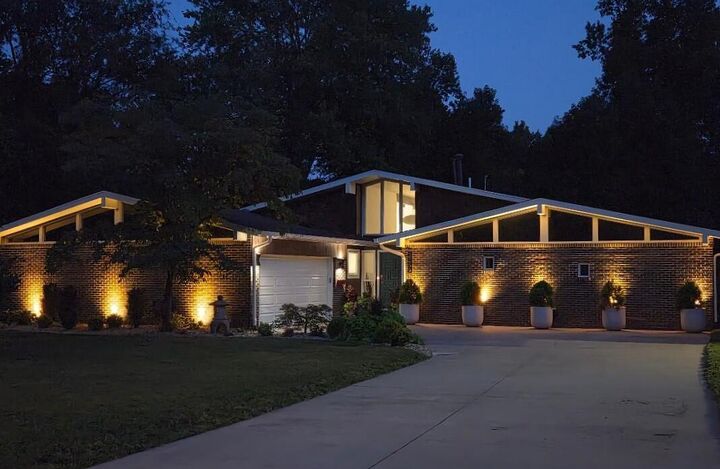 Property Photo: 2266 E Sunset Street MO 65804