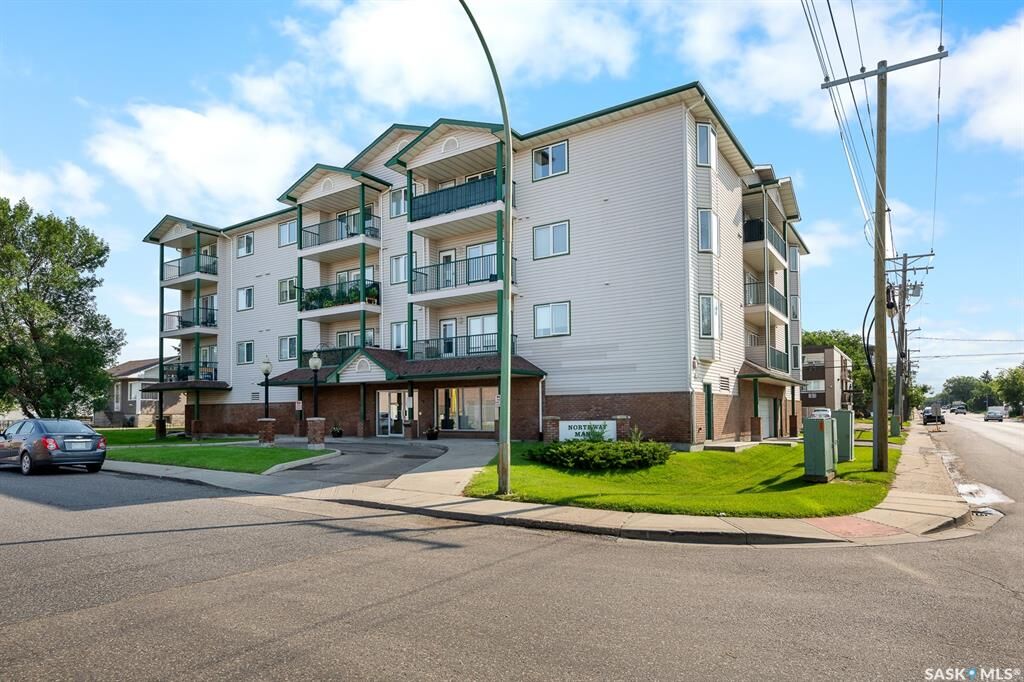 Property Photo:  205 McIntyre Street 207  SK S4R 3B7 