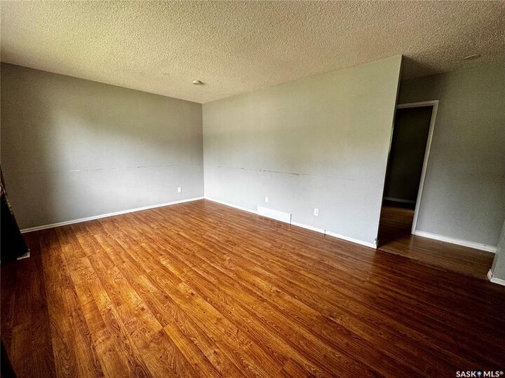 Property Photo: 3355 33rd Street W SK S7L 4P5