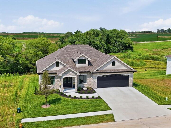 Property Photo: 5304 W Ardmore Street IA 51503