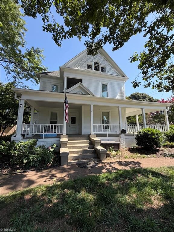 Property Photo: 2400 Spring Garden Street NC 27403
