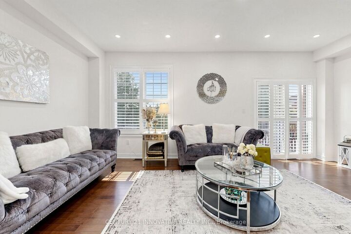 Property Photo: 446 Bessborough Drive ON L9T 8V5