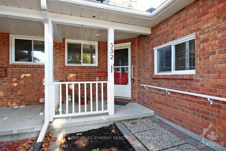 Property Photo:  532 Pocono Crescent  ON K4A 1S2 