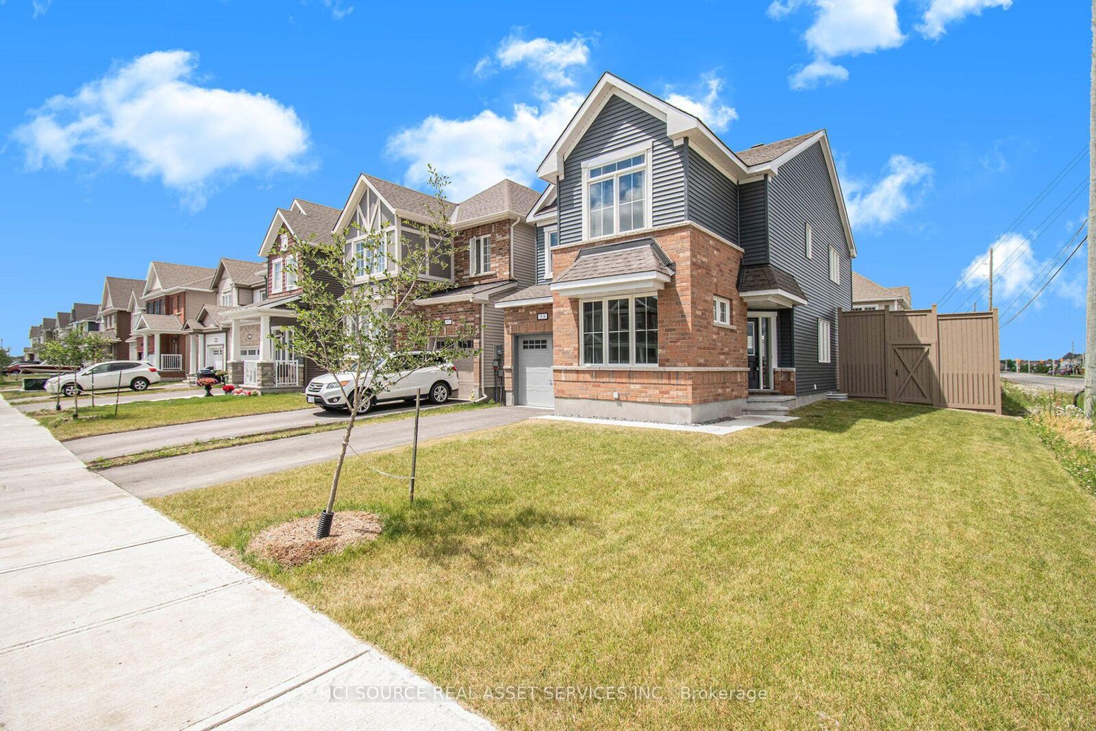 Property Photo:  53 Mudminnow Crescent  ON K4A 5H9 