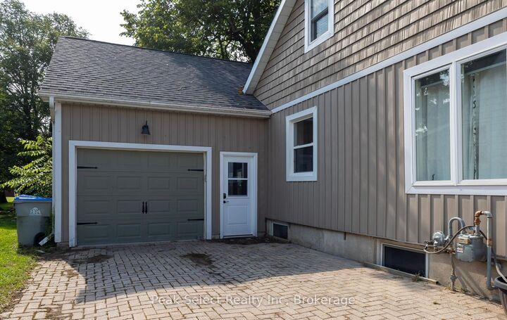 Property Photo:  349 Edward Street  ON N0M 1S7 