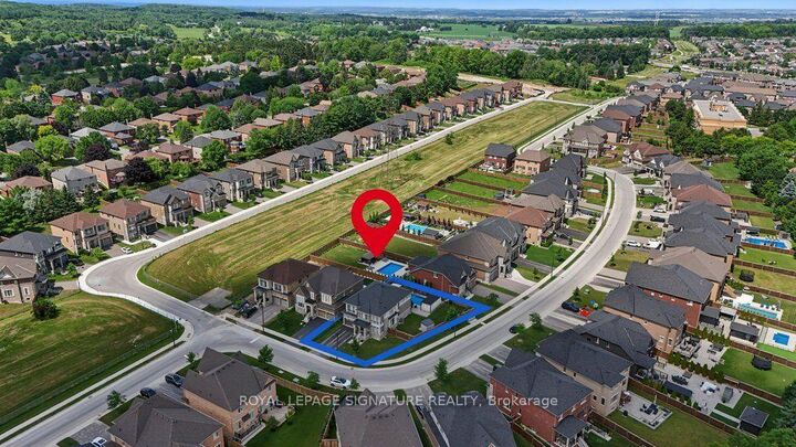 Property Photo: 228 Reg Harrison Trail ON L3X 0M4