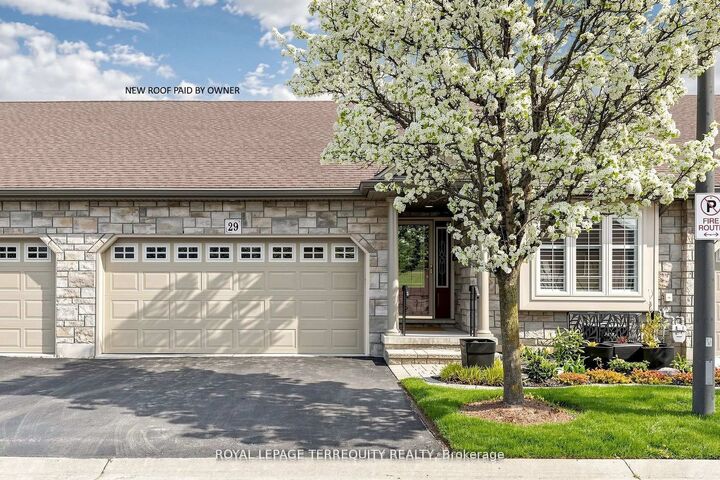 29 Rose Glen Crescent — photo 1