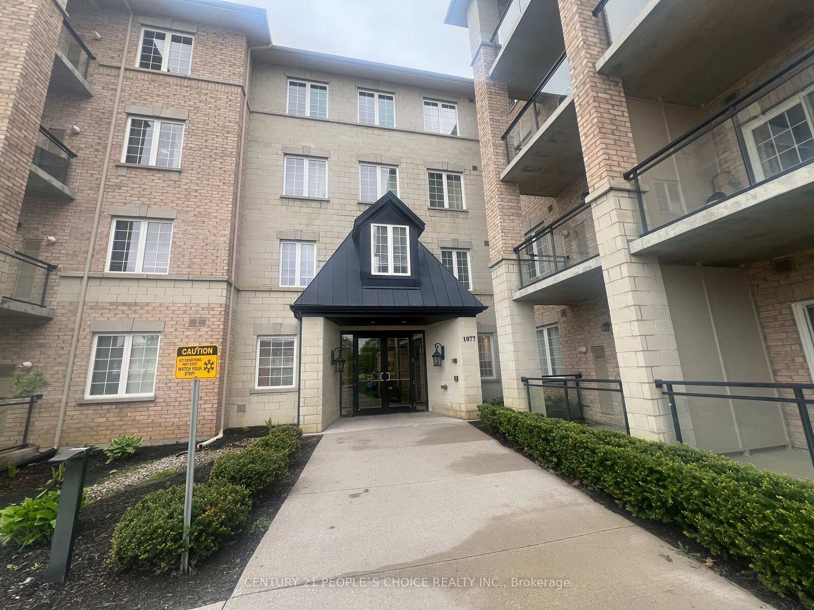 Property Photo:  1077 Gordon Street W 119  ON N1G 0E3 