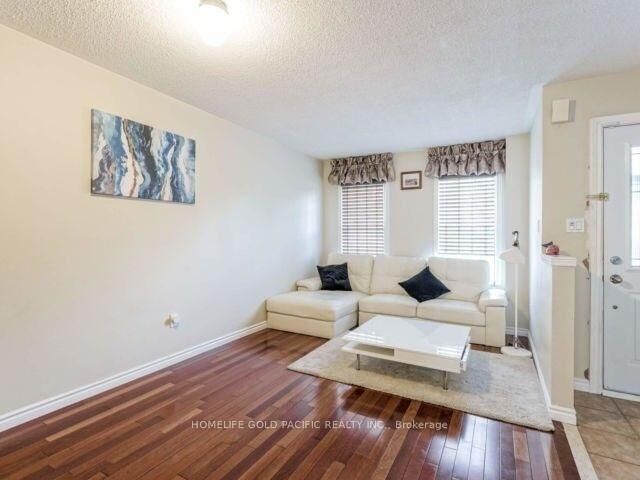 Property Photo: 62 Baffin Court ON L4B 4J7