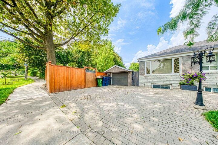 Property Photo: 36 Merryfield Drive ON M1P 1J5