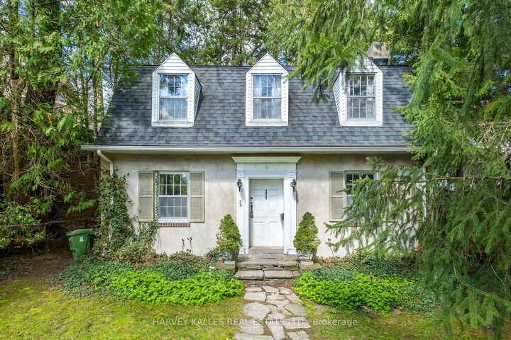 Property Photo: 38 Donwoods Drive ON M4N 2G2