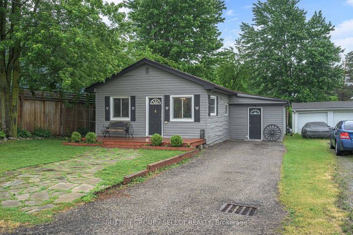 Property Photo:  152 Elm Street  ON N0L 2P0 