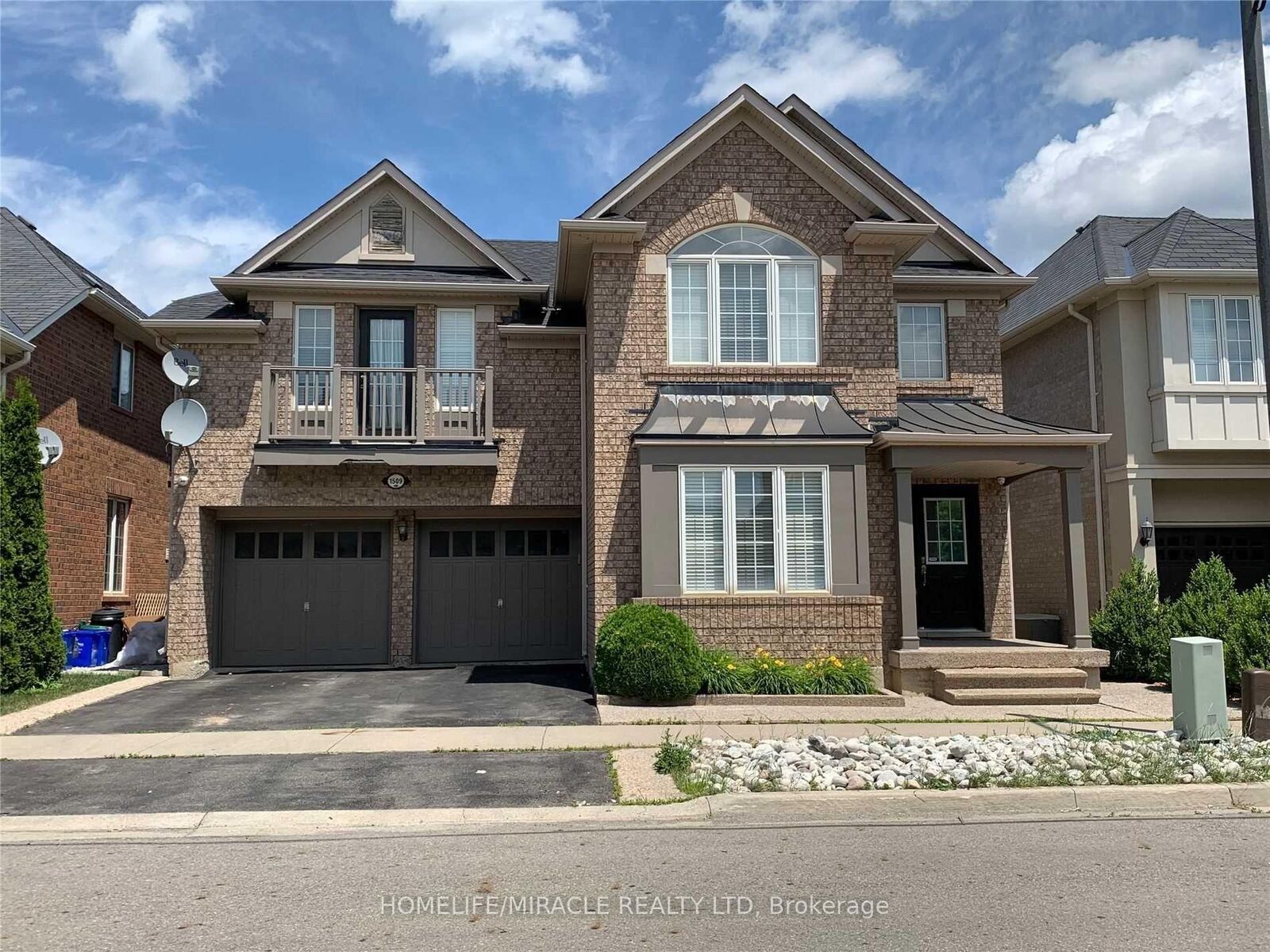 Property Photo:  1509 Marshall Crescent  ON L9T 6T8 