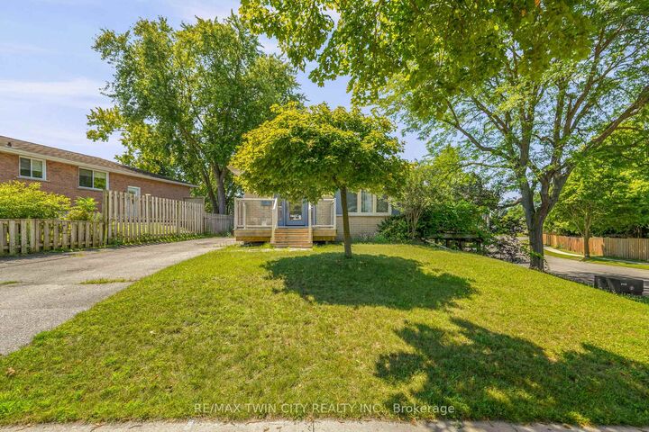 Property Photo:  160 Woodlawn Avenue  ON N3R 5H4 