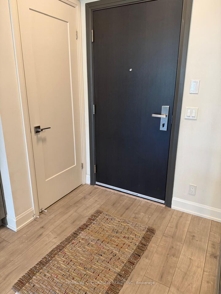 Property Photo:  38 Water Walk Drive 321  ON L3R 6M8 